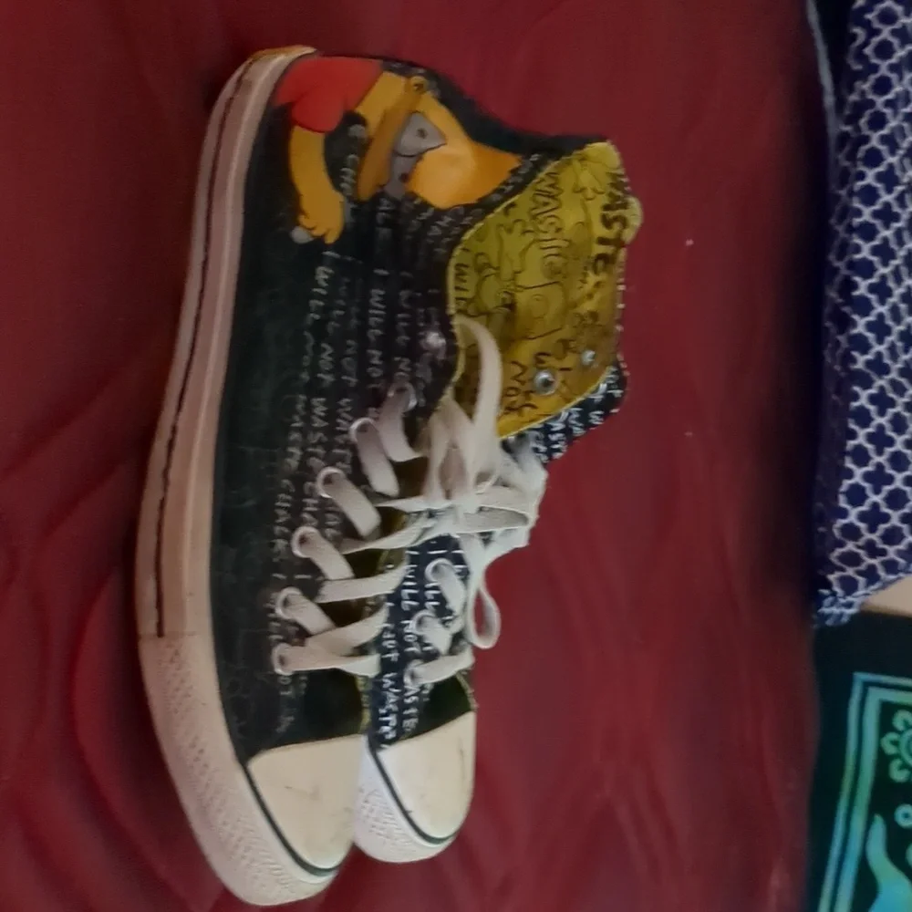 Converse - Picture 3 of 3